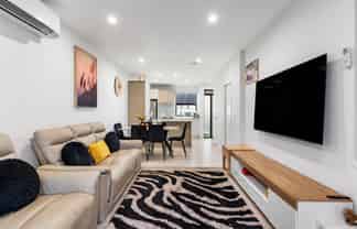 16 Rorida Lane, Flat Bush