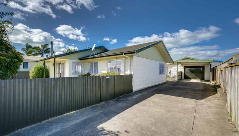 402 Kennedy Road, Pirimai