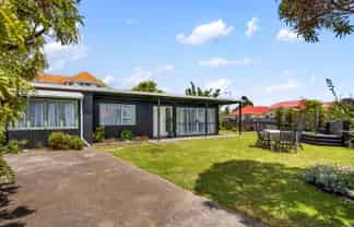 208 Knight Street, Hastings