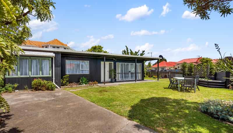 208 Knight Street, Hastings