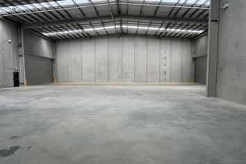 Savills | 12m Stud Height Unit in Prime Wiri Location