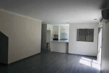 77 Puhinui Road, Papatoetoe