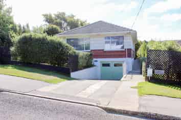 6 Queens Crescent, Oamaru