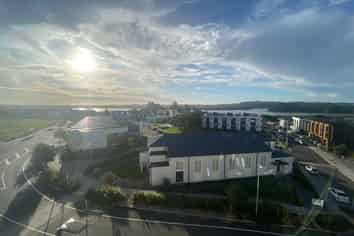 507/2 Launch Road, Hobsonville