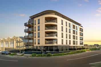 507/2 Launch Road, Hobsonville