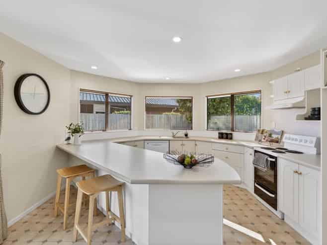 8 Oldham Place, Darfield