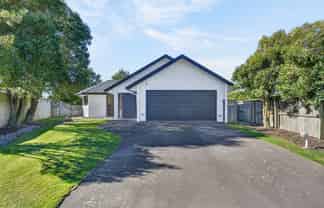 8 Oldham Place, Darfield