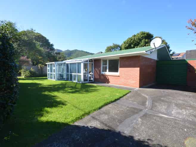1 Iti Grove, Waikanae