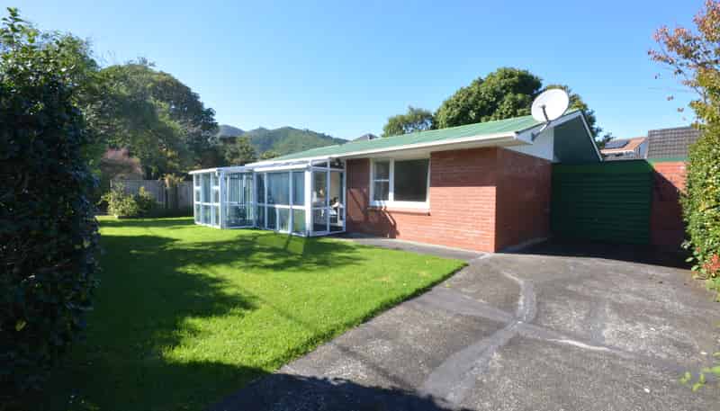 1 Iti Grove, Waikanae