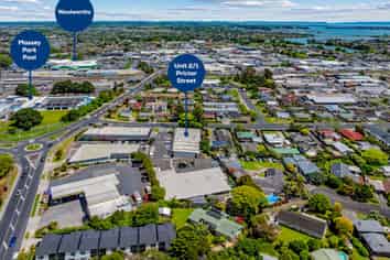 112M³ EXISTING TAKEAWAY SHOP FOR LEASE
