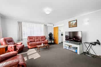 28B Matthews Road, Wainuiomata