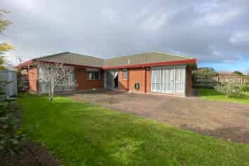 159 Burswood Drive, Botany Downs