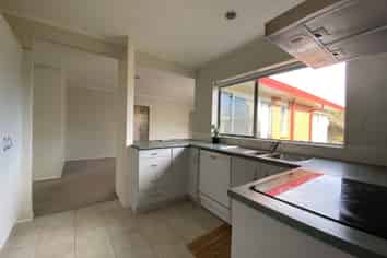 159 Burswood Drive, Botany Downs