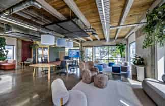 ELEVATED OFFICE WITH HARBOUR VIEWS
