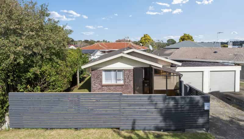 1/14 Balgowan Terrace, Conifer Grove
