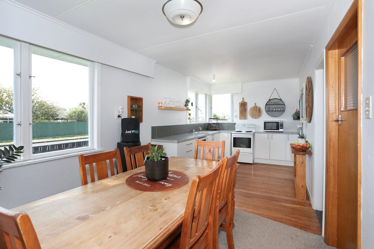 FAMILY ENTERTAINER - SUPERB GARAGE/MANCAVE - Ansicht 6