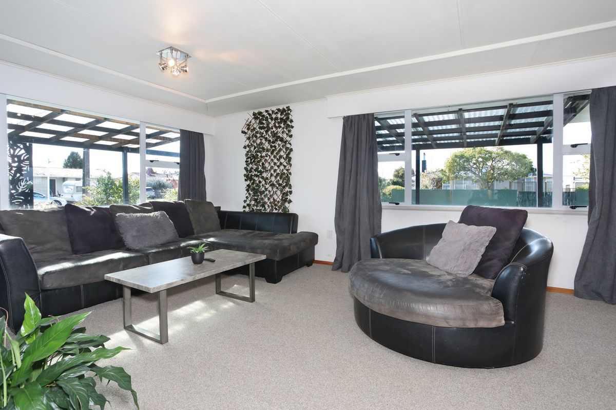 FAMILY ENTERTAINER - SUPERB GARAGE/MANCAVE - Ansicht 4