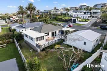 64 Beach Road, Waihi Beach