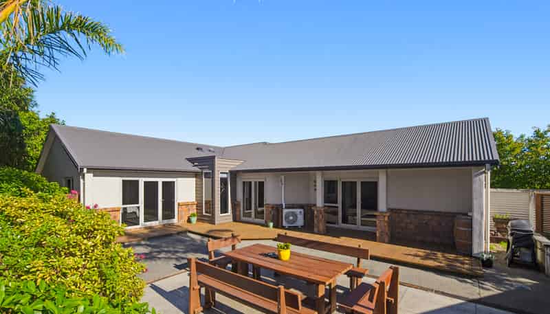 59 Quadrant Heights, Paraparaumu