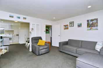 2/43 Kedleston Drive, Avonhead