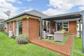 2/43 Kedleston Drive, Avonhead