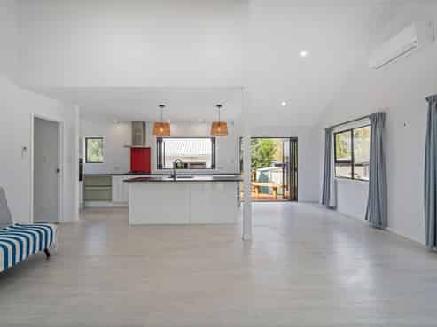 110 Kenwood Drive, Matarangi