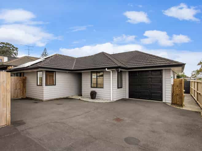 28A Andrew Road, Howick