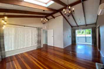 53 Chatsworth Crescent, Pakuranga