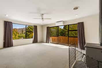 82 Newcastle Street, Clyde