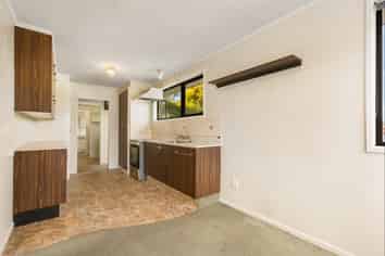 82 Newcastle Street, Clyde