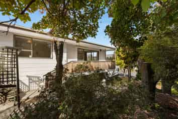 82 Newcastle Street, Clyde