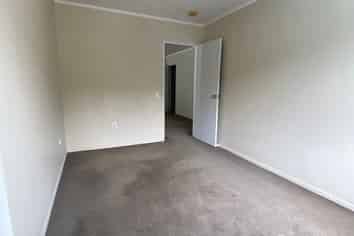 2/193 Main Road, Tawa