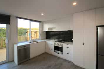 25/6 Bushland Grove, Newlands