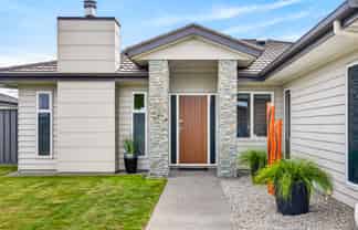 50 Kapiti Drive, Poraiti