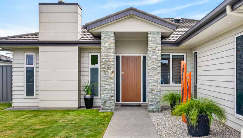 50 Kapiti Drive, Poraiti