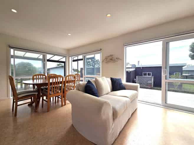 108 Manuka Place, Matarangi