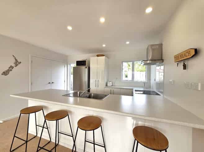 108 Manuka Place, Matarangi