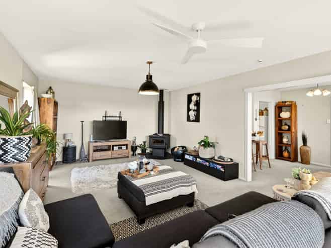 15 Kimberley Road, Darfield