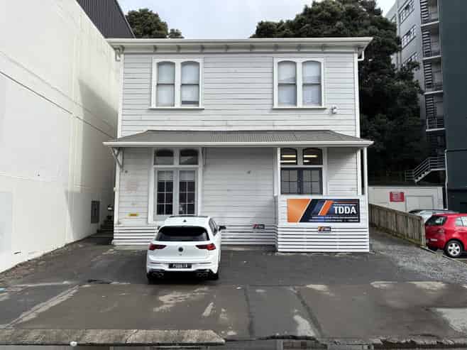 Ground Floor Office with Parking – Thorndon Quay