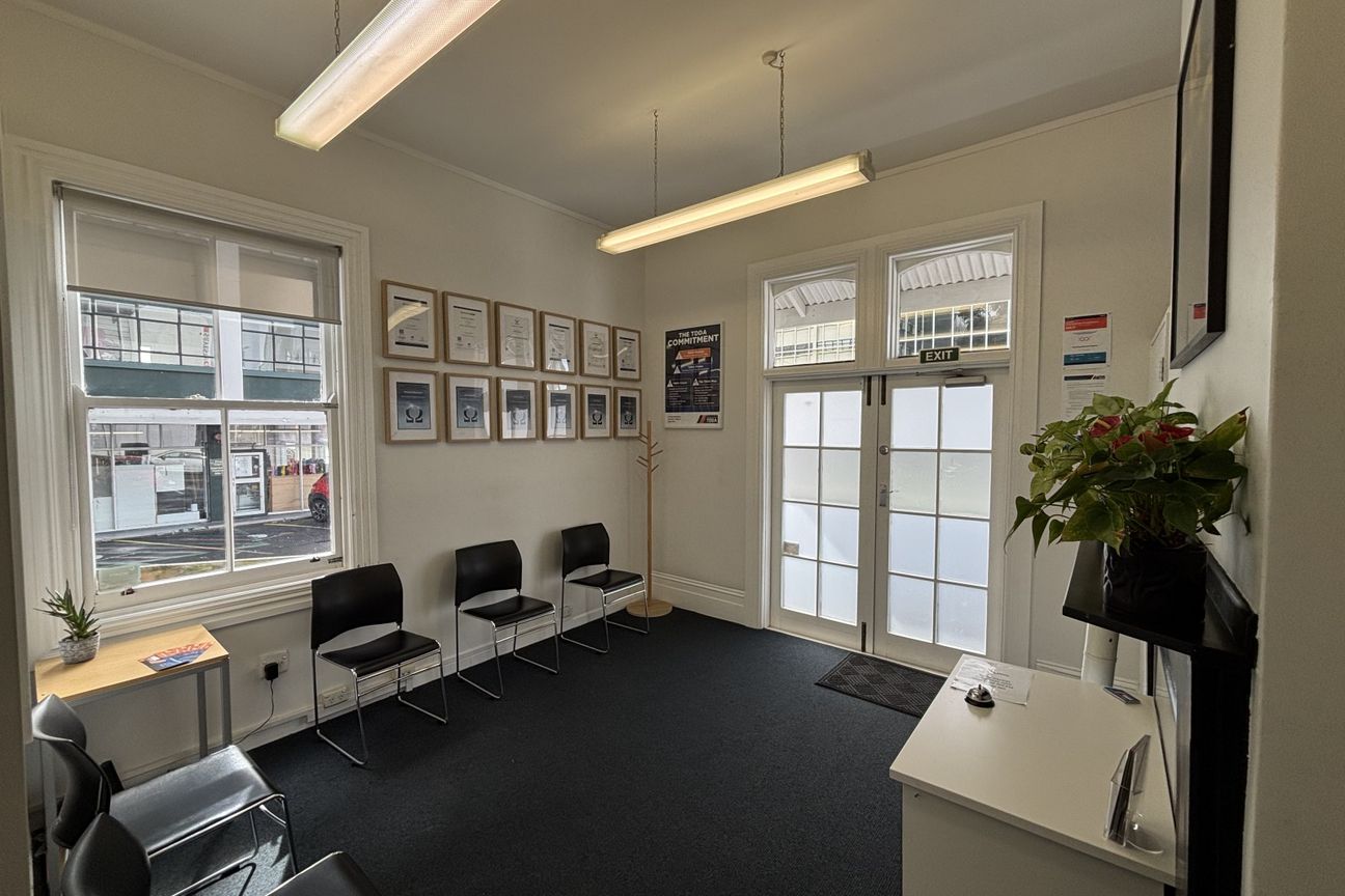 Ground Floor Office with Parking – Thorndon Quay - Vista 2