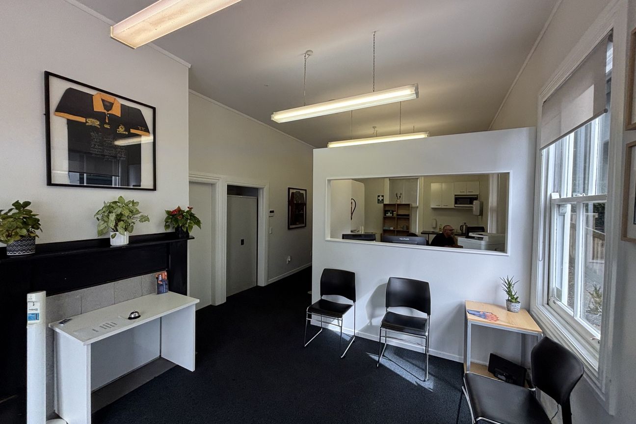 Ground Floor Office with Parking – Thorndon Quay - Vista 3