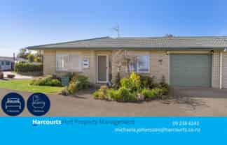 1/8 Village Place, Tuakau