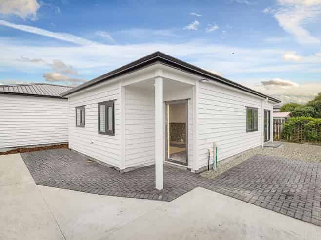 Auckland - Address withheld