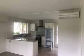 18A Fleetwood Grove, Waikanae