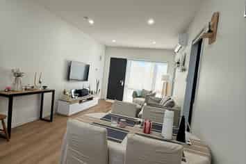 4B Weston Avenue, Papatoetoe