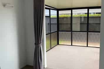 12A First Avenue, Avenues