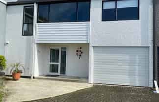 12A First Avenue, Avenues