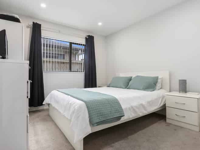 10 Silver Beech Street, Takanini