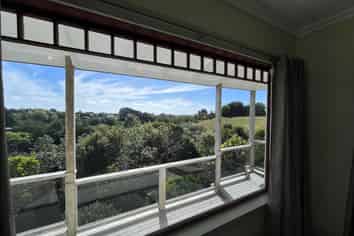 123 Wairau Road, Oakura