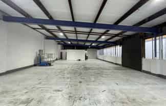 Compact Onehunga Industrial | Dual Roller Doors
